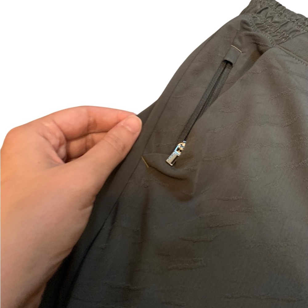 Athleta Brooklyn Textured Joggers size 10 - Picture 3 of 5